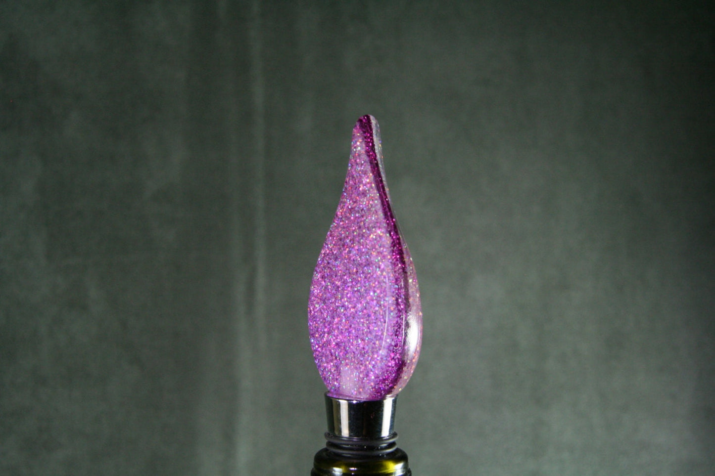 WINE BOTTLE STOPPER Pink Flame - Handmade in holographic pink/purple acrylic